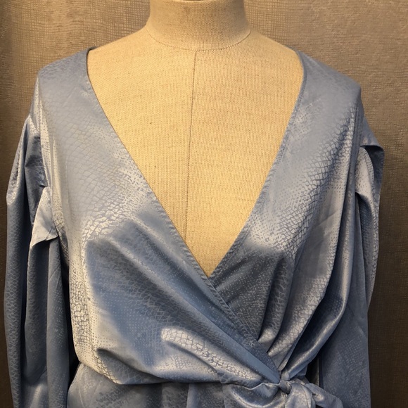 Brand new with tags Express top - Picture 3 of 6